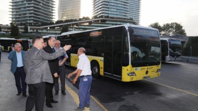 İETT yöneticileri metrobüse bindi