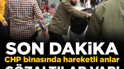 CHP binasında hareketli anlar! Barış Pınarı Harekatı'nı protesto ettiler