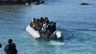 KARA YOLUYLA GİDEMEYEN GÖÇMENLER DENİZE AÇILIYOR