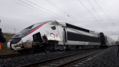 Fransa'da hızlı tren raydan çıktı: Çok sayıda yaralı var!