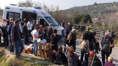 Kadınlar Günü gezisi dönüşü otobüs devrildi: 35 yaralı