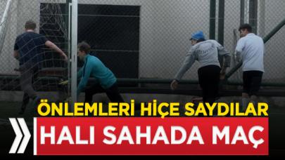 Sarıyer'de halı sahada top oynadılar