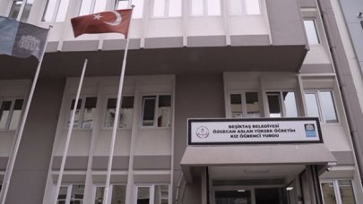 Evlerine gidemeyen sağlık çalışanları yurtlara yerleştirildi