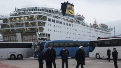 Karantina gemisindeki Türkler ülkeye getiriliyor