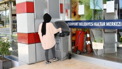 Esenyurt'ta elli noktaya atık kutusu