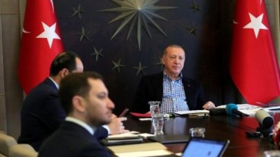 Erdoğan milli futbolcularla video konferans yöntemiyle görüştü