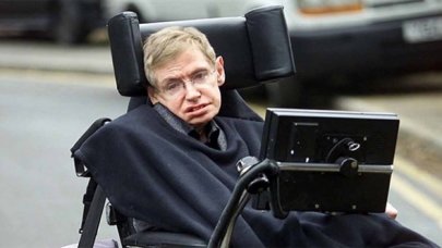 Hawking'in ailesi solunum cihazını bağışladı