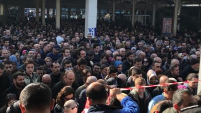 İstanbul'da ulaşıma sis engeli...Vapurlar iptal edildi, Marmaray'da izdiham yaşandı