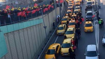 Taksi - UBER gerilimi yasal mercilere taşındı! Adliyeye akın ettiler