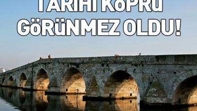 Tarihi köprü görünmez oldu