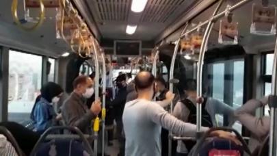 Yüzde 65'e varan trafik yoğunluğu metrobüse de yansıdı