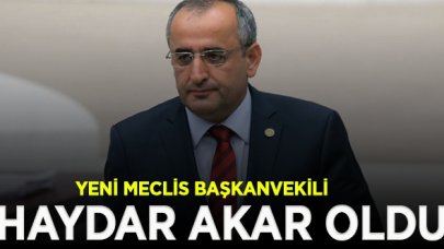 CHP'nin yeni Meclis Başkanvekili Haydar Akar oldu