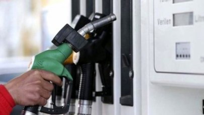 Benzine 12 kuruş zam geldi