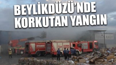 Beylikdüzü Kavaklı'daki atık kağıt deposunda korkutan yangın