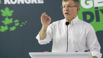 Davutoğlu'ndan Erdoğan'a çağrı: Nepotizme ve akraba kayırmacılığına son verin