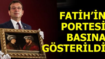 Fatih'in portresi basına gösterildi