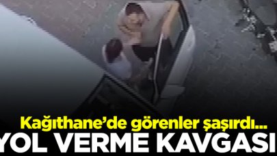 Kağıthane'de yol verme tartışması kavgaya dönüştü!