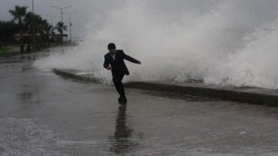 Meteoroloji'den fırtına ve şiddetli yağış uyarısı