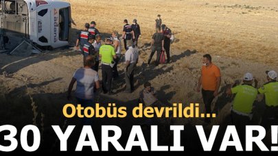 Aksaray'da otobüs devrildi: 30 yaralı!