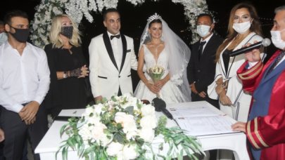 Ünlüler nikah şahidi oldu