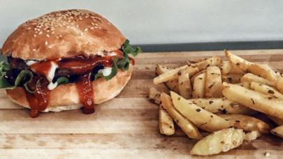 Gelinim Mutfakta mini hamburger ve fırında patates yapılışı, tarifi ve malzemeleri