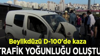 Beylikdüzü  D-100'de trafiği kilitleyen kaza