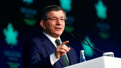 Ahmet Davutoğlu yeniden genel başkan seçildi