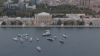 Polis helikopteriyle Dolmabahçe üzerinde saygı duruşu