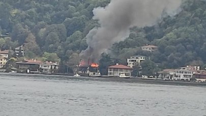 Tarihi Vaniköy Camii'ndeki yangın: İmamla birlikte 5 kişinin ifadesi alındı