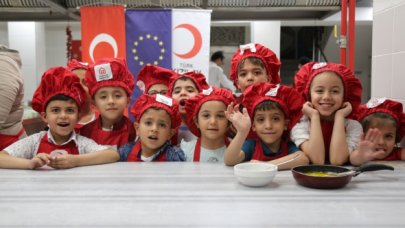 Kızılay’dan çocuklara şefkat eli