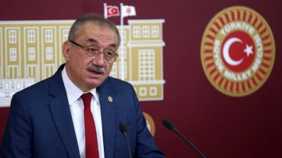 İYİ Parti'den Bülent Arınç'a tepki: Yanlış zamanda konuşmanın anlamı yok