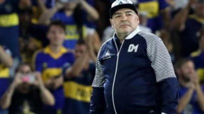 Diego Armando Maradona hayatını kaybetti