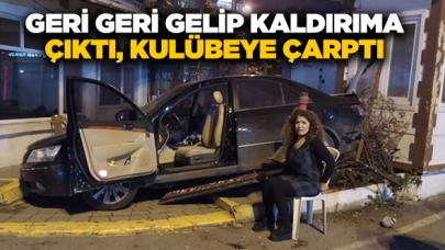 Geri geri gelirken önce kaldırıma çıktı sonra kulübeye çarptı