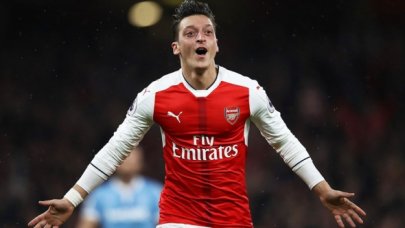 Mesut Özil'in forma numarası belli oldu