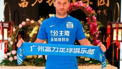 Dusko Tosic resmen Guangzhou R&F'de