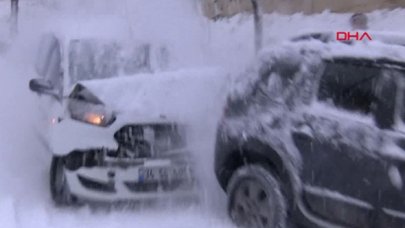 Kağıthane'de kar kazası kamerada