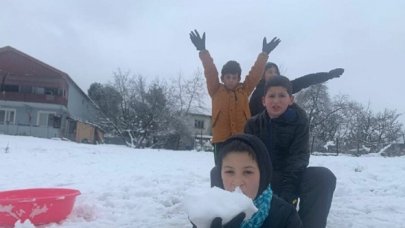 Çağrı merkezini arayan çocuk kar topu oynamak istedi; "Yolları açmasanız olur mu?"