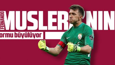 Muslera formu ile büyülüyor