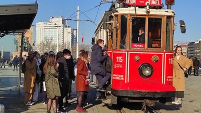 İstiklal Caddesi'nde dikkat çeken yoğunluk