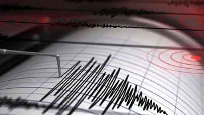 Son dakika: İzmir'de korkutan deprem