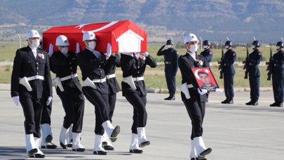 Şehit polisin cenazesi Denizli'ye getirildi