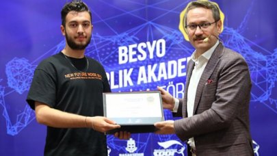 Başakşehir BESYO Hazırlık Akademisi öğrencileri sertifikalarını aldı