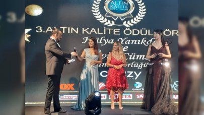 3. Altın Kalite Ödül Töreni  yapıldı! Geceye ünlü isimler akın etti