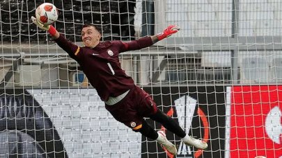 Galatasaray'da Muslera sıkıntısı!