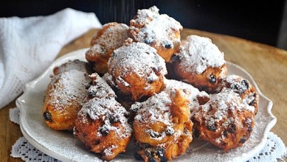 Hollanda tatlısı Oliebollen tarifi, malzemeleri ve yapılışı