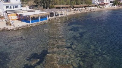 Bodrum'da deniz çekildi, tarihi Kral Yolu ortaya çıktı