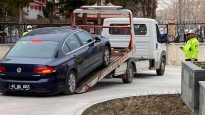 Tazminatını alamayan işçi, belediyenin makam aracını haczettirdi