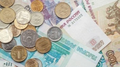 Ruble savaş öncesi seviyesine döndü