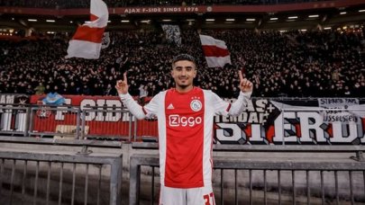 Naci Ünüvar Ajax ile sözleşmesini uzatacak mı?