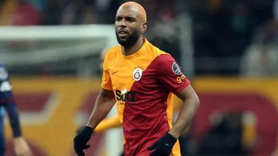 Ryan Babel İstanbul'da kaldı